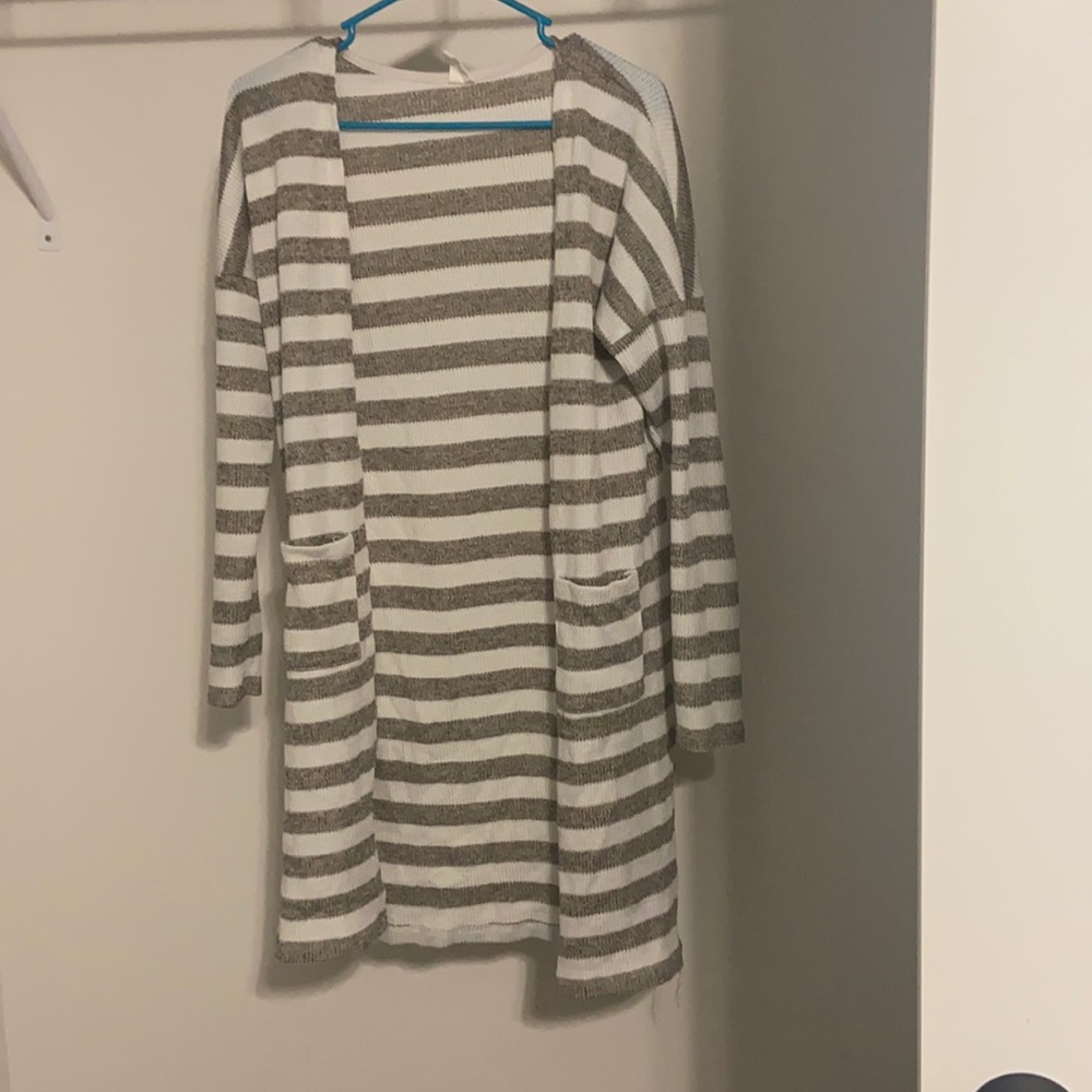 Knitted cardigan